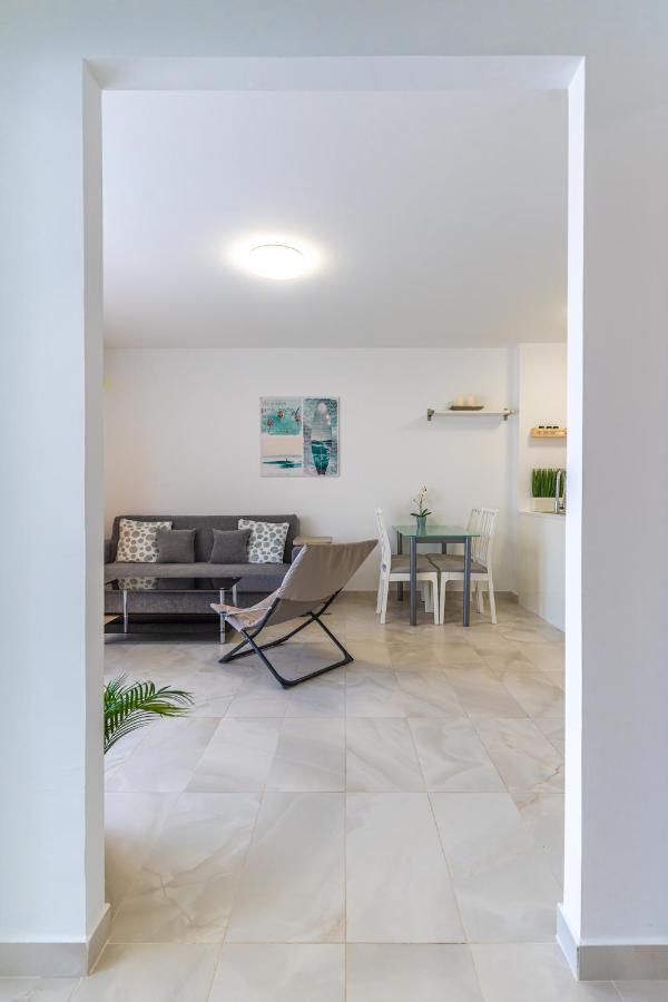Modern 2-Bedroom Apartment With Stunning View Costa Adeje  Esterno foto